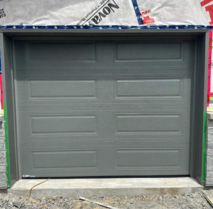 Sectional garage door installation Gatineau