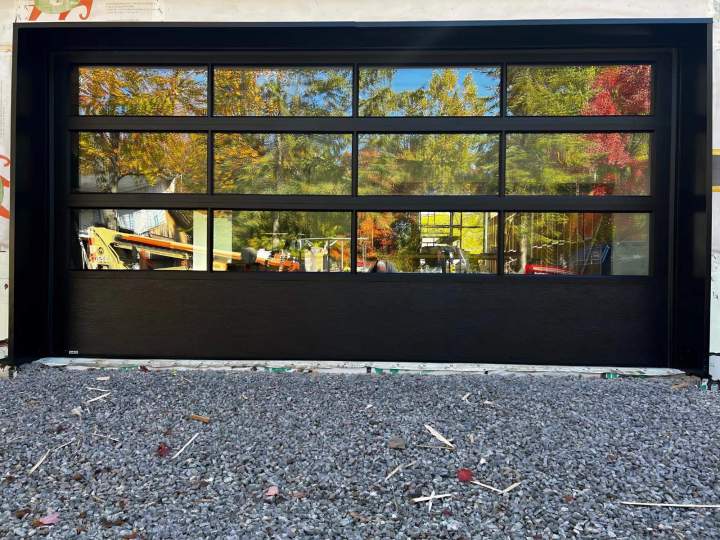 Wooden garage door fabrication Gatineau