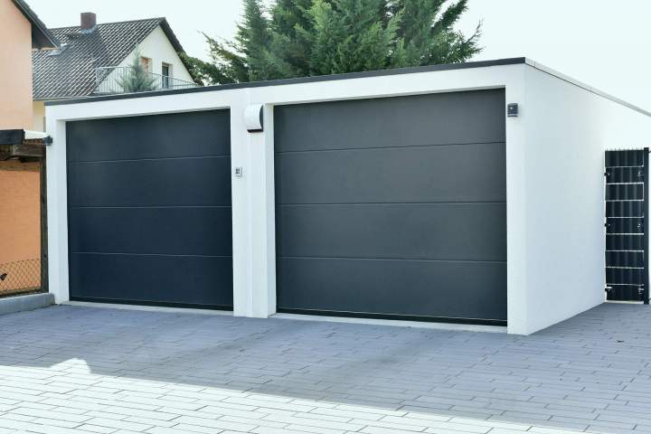 Garage door supplier in Gatineau